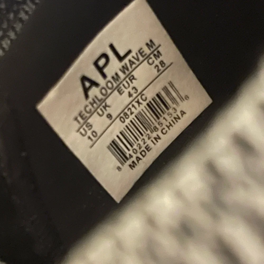 APL | Men’s 10 Techloom Wave Running Sneakers Black